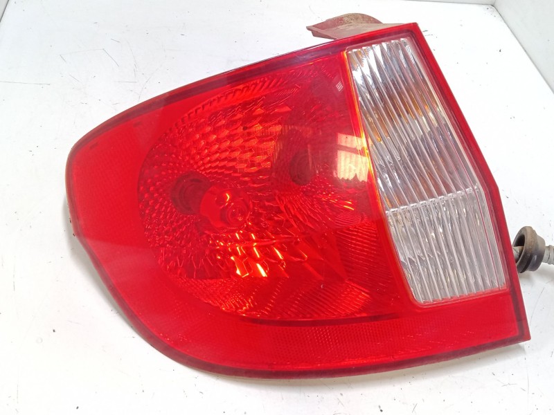 Recambio de piloto trasero izquierdo para hyundai getz (tb) 1.1 referencia OEM IAM   