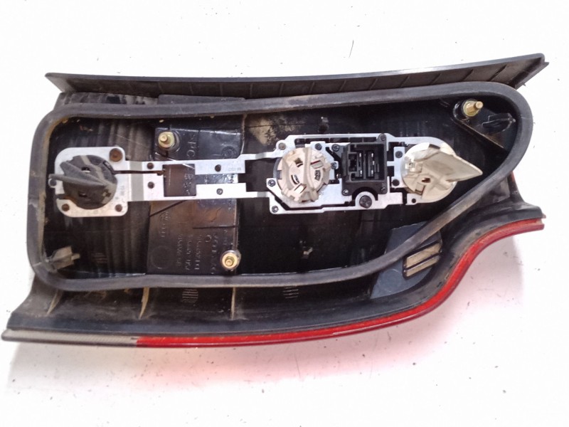 Recambio de piloto trasero izquierdo para volvo v70 ii (285) 2.4 referencia OEM IAM   