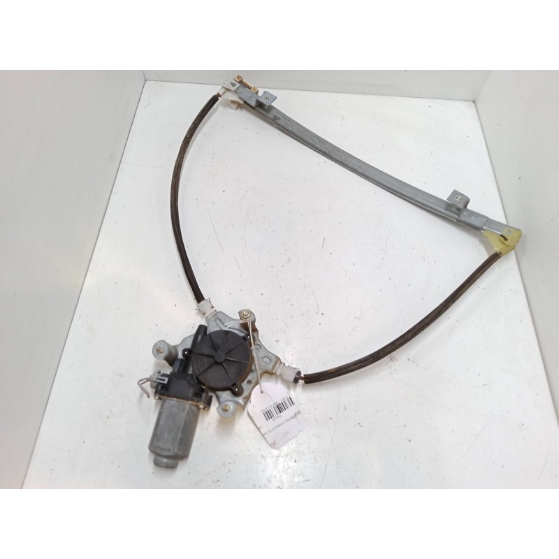 Recambio de elevalunas electrico delantero izquierdo para renault clio ii (bb_, cb_) 1.5 dci (b/cb07) referencia OEM IAM   