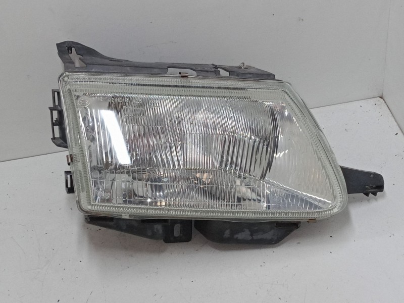 Recambio de faro derecho para citroën saxo (s0, s1) 1.5 d referencia OEM IAM   