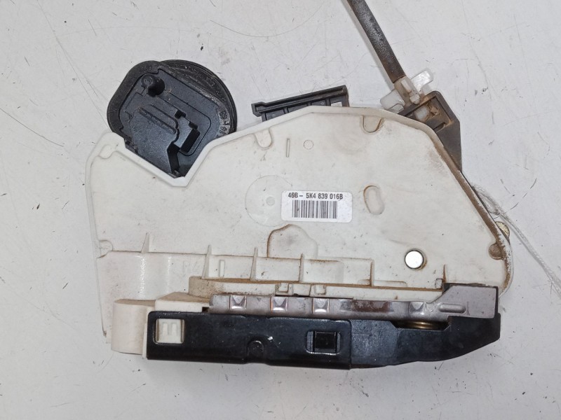 Recambio de cerradura puerta trasera derecha para volkswagen golf vi (5k1) 1.6 tdi referencia OEM IAM   