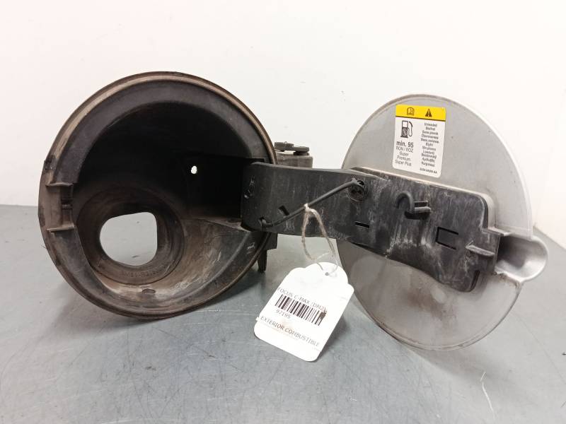 TAPA EXTERIOR COMBUSTIBLE 