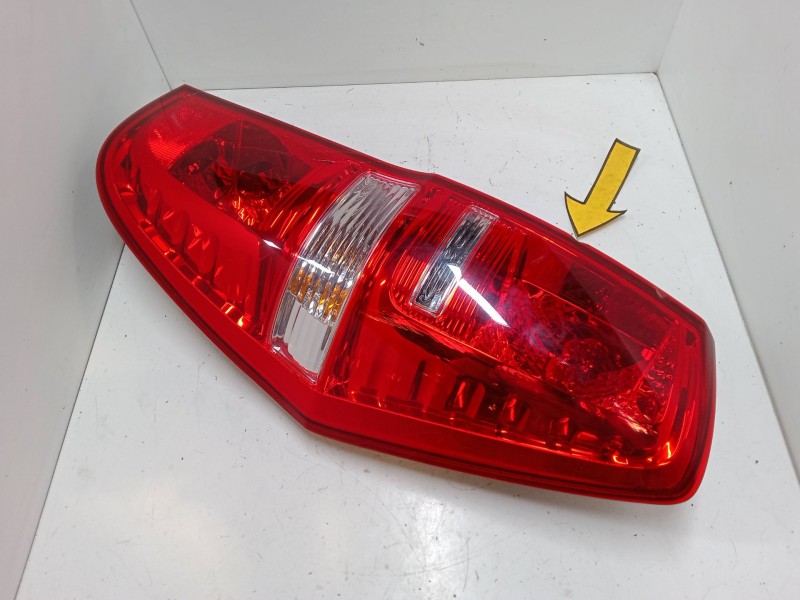 Recambio de piloto trasero derecho para hyundai i800 se crdi auto euro6 a51az1 referencia OEM IAM   