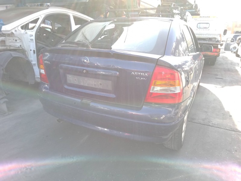 opel astra g hatchback (t98) del año 2001