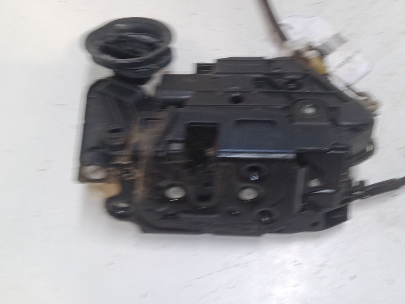 Recambio de cerradura puerta trasera izquierda para volkswagen golf vi (5k1) 1.6 tdi referencia OEM IAM   