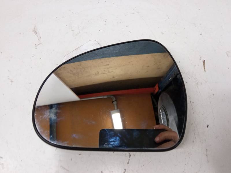 CRISTAL RETROVISOR IZQUIERDO 