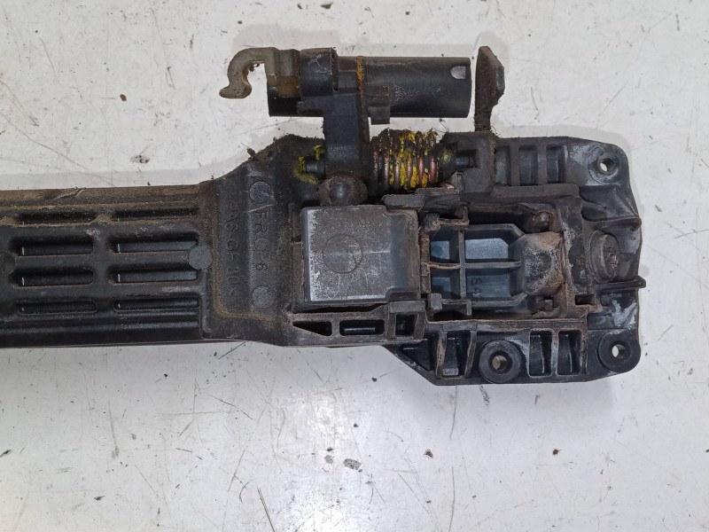 Recambio de maneta exterior puerta delantera derecha para suzuki swift iii (mz, ez) 1.3 (rs 413) referencia OEM IAM   