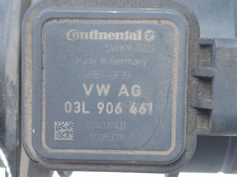 Recambio de caudalimetro para volkswagen golf vi (5k1) 1.6 tdi referencia OEM IAM 03l906461  