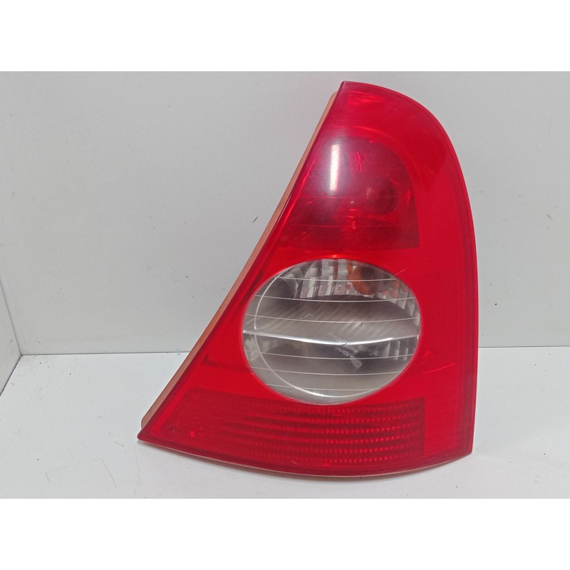 Recambio de piloto trasero derecho para renault clio ii (bb_, cb_) 1.2 (bb0a, bb0f, bb10, bb1k, bb28, bb2d, bb2h, cb0a,... refer