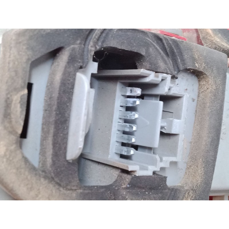 Recambio de piloto trasero derecho para renault clio ii (bb_, cb_) 1.2 (bb0a, bb0f, bb10, bb1k, bb28, bb2d, bb2h, cb0a,... refer