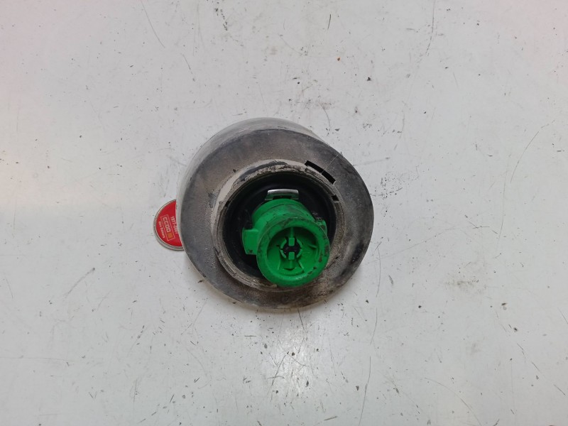 Recambio de tapa exterior combustible para peugeot partner monospace (5_, g_) 2.0 hdi referencia OEM IAM   