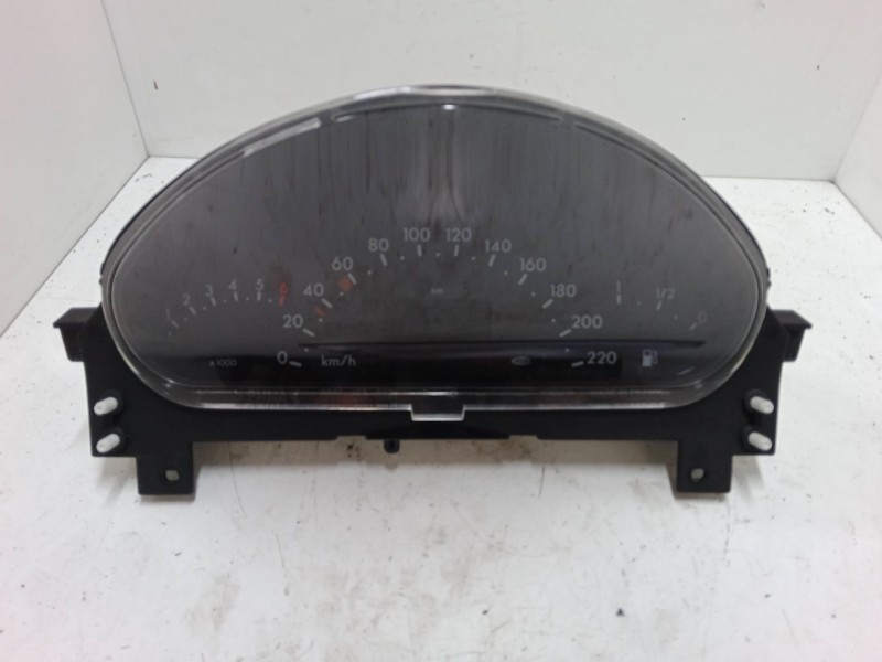 Recambio de cuadro instrumentos para mercedes-benz clase a (w168) a 140 (168.031, 168.131) referencia OEM IAM A1685404011  