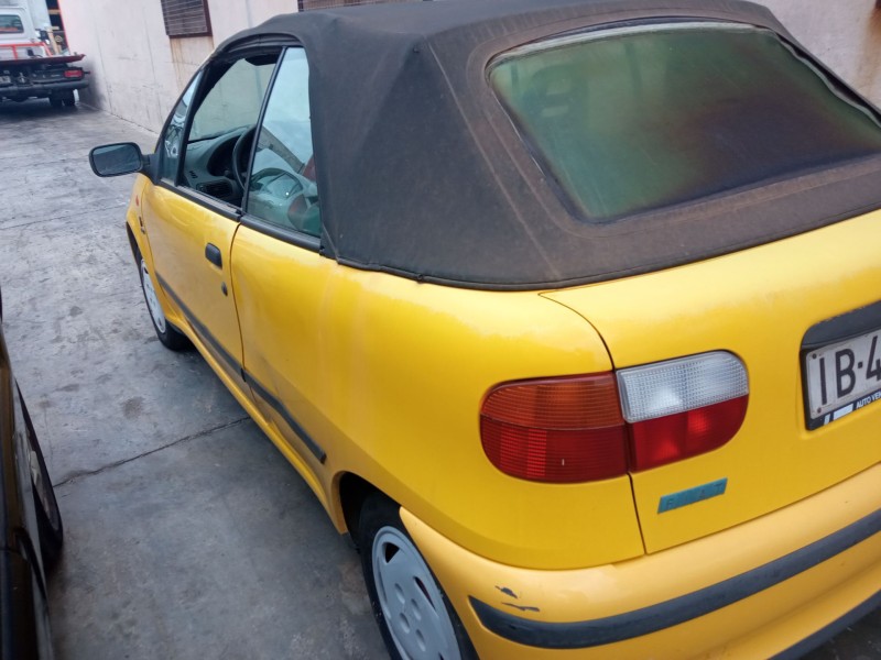 fiat punto descapotable (176_) del año 1996