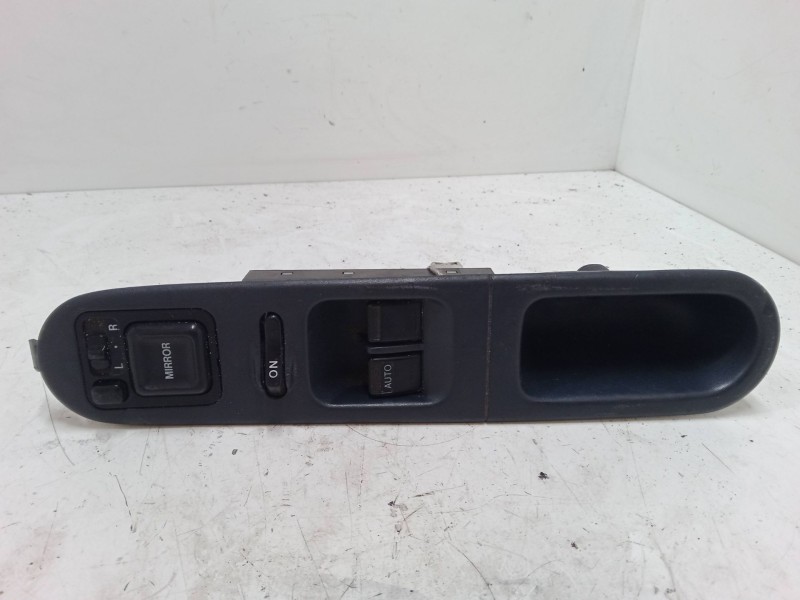 Recambio de mando elevalunas delantero izquierdo para honda hr-v (gh_) 1.6 16v 4wd (gh2, gh4) referencia OEM IAM   