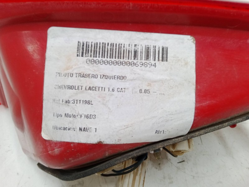 Recambio de piloto trasero porton izquierdo para chevrolet lacetti (j200) 1.4 16v referencia OEM IAM   