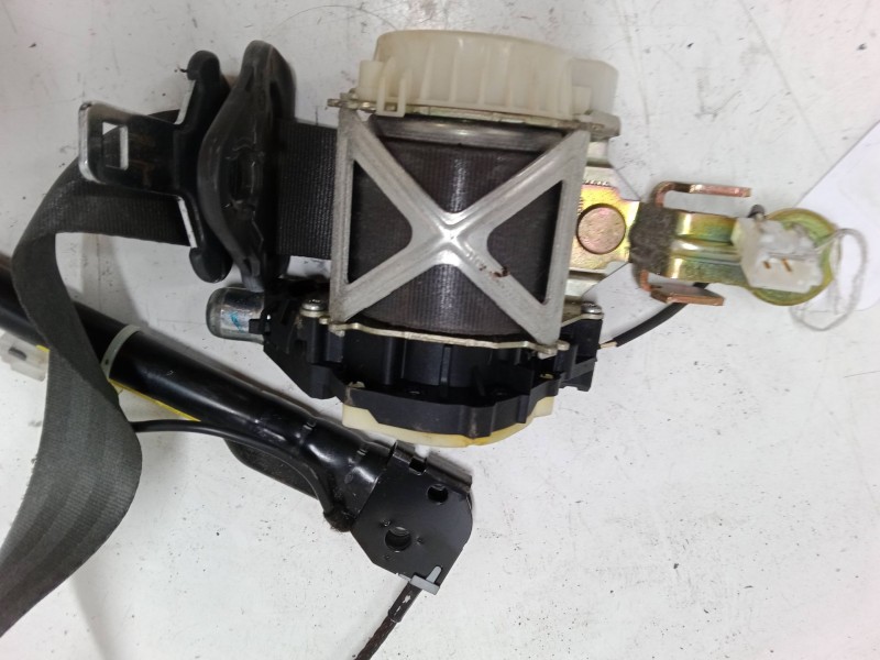 Recambio de cinturon seguridad delantero izquierdo para renault clio iii (br0/1, cr0/1) 1.5 dci (br17, cr17) referencia OEM IAM 