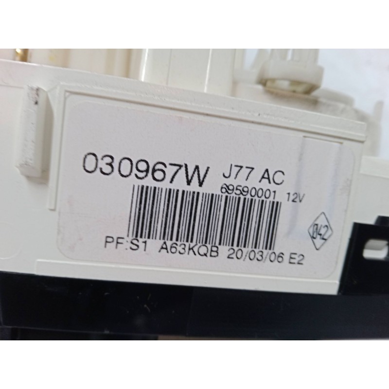 Recambio de mando climatizador para renault clio iii (br0/1, cr0/1) 1.5 dci (br17, cr17) referencia OEM IAM   