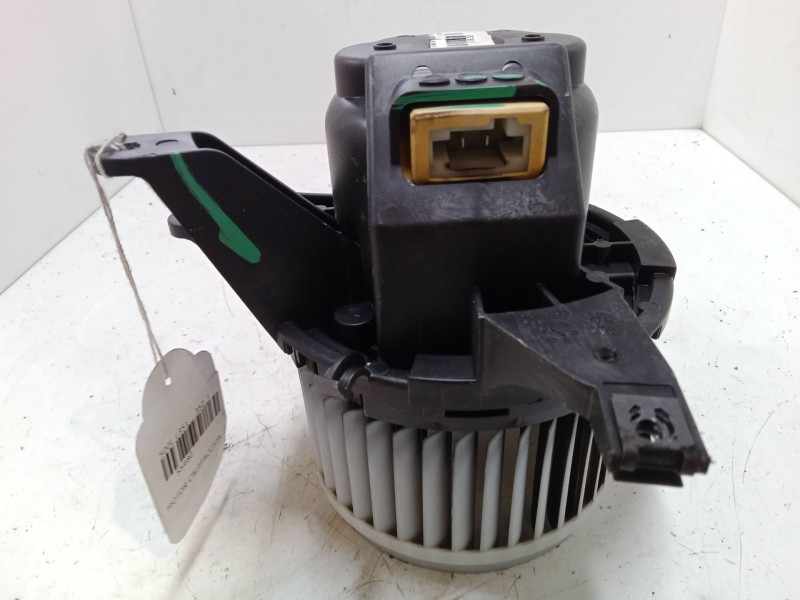 Recambio de motor calefaccion para fiat 500l (351_, 352_) 1.6 d multijet (199lye1b) referencia OEM IAM   