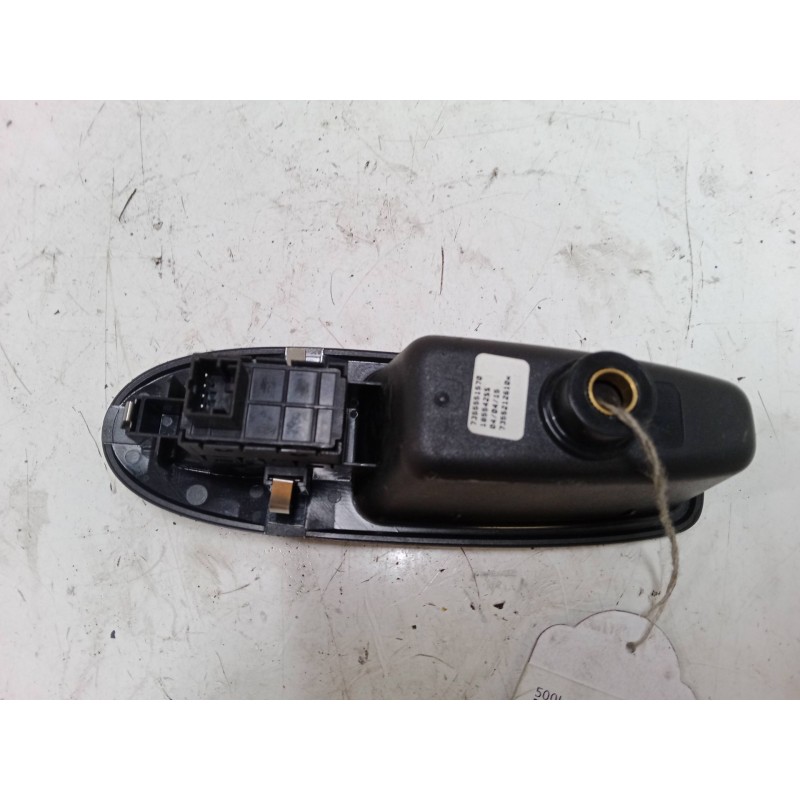 Recambio de mando elevalunas trasero izquierdo para fiat 500l (351_, 352_) 1.6 d multijet (199lye1b) referencia OEM IAM   