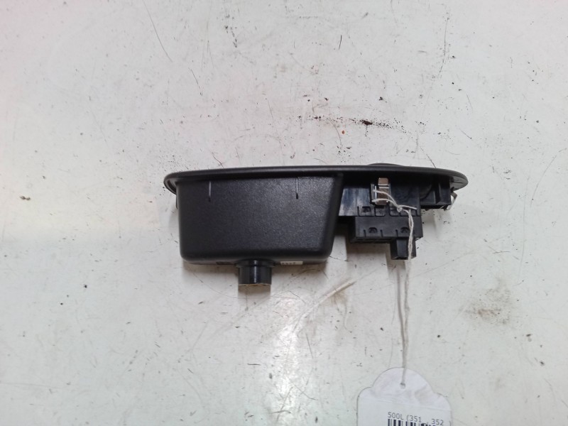 Recambio de mando elevalunas trasero derecho para fiat 500l (351_, 352_) 1.6 d multijet (199lye1b) referencia OEM IAM   