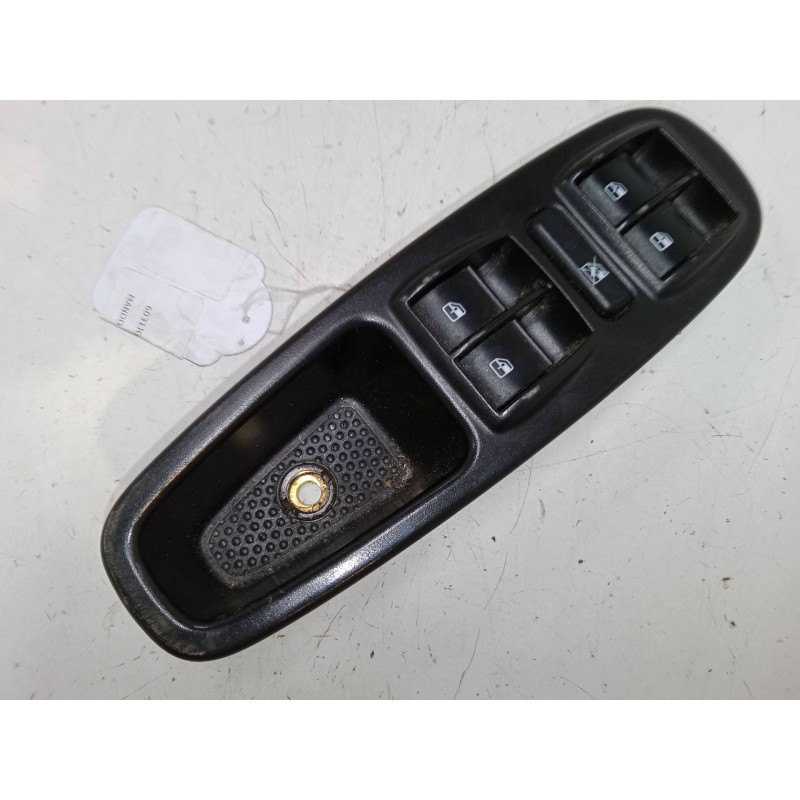 Recambio de mando elevalunas delantero izquierdo para fiat 500l (351_, 352_) 1.6 d multijet (199lye1b) referencia OEM IAM 735600