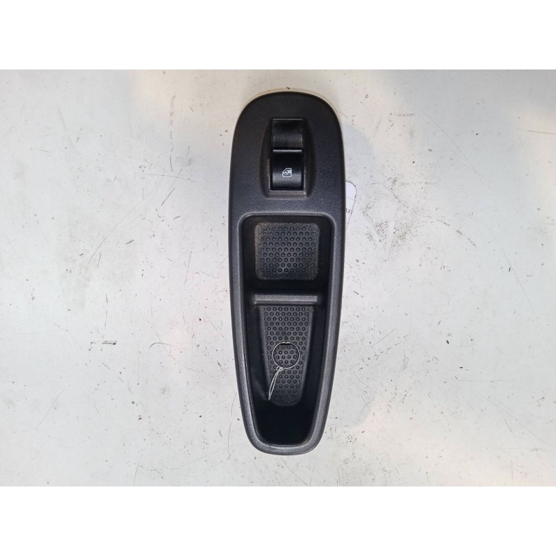 Recambio de mando elevalunas delantero derecho para fiat 500l (351_, 352_) 1.6 d multijet (199lye1b) referencia OEM IAM   