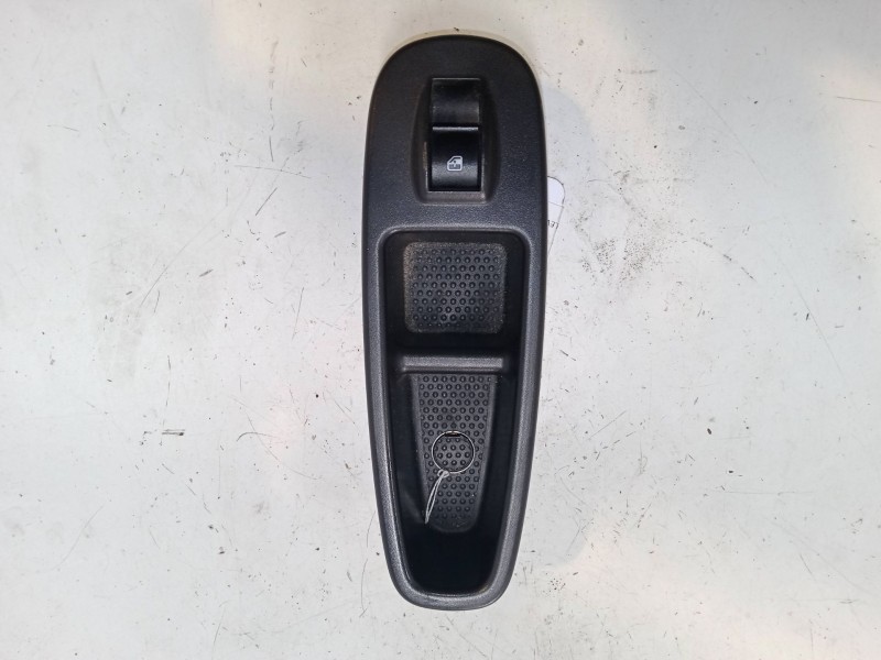 Recambio de mando elevalunas delantero derecho para fiat 500l (351_, 352_) 1.6 d multijet (199lye1b) referencia OEM IAM   