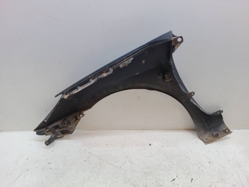 Recambio de aleta delantera derecha para peugeot 307 sw (3h) 2.0 16v referencia OEM IAM   