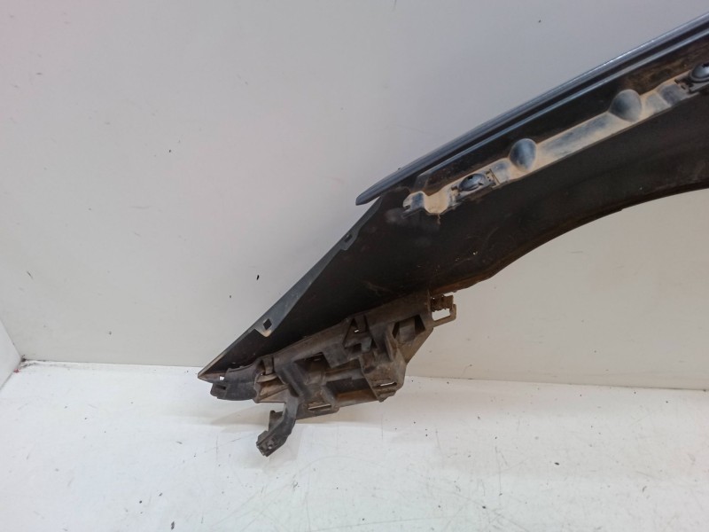 Recambio de aleta delantera derecha para peugeot 307 sw (3h) 2.0 16v referencia OEM IAM   