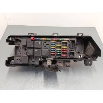 CAJA RELES / FUSIBLES 9494210 