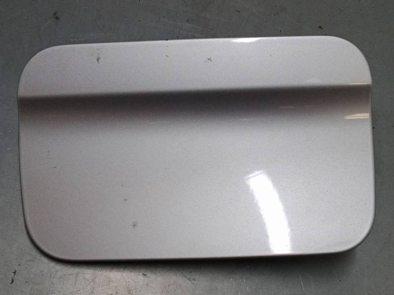 TAPA EXTERIOR COMBUSTIBLE 