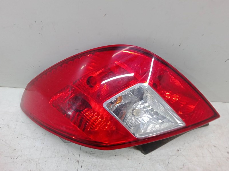 Recambio de piloto trasero derecho para opel corsa d (s07) 1.3 cdti (l08, l68) referencia OEM IAM   