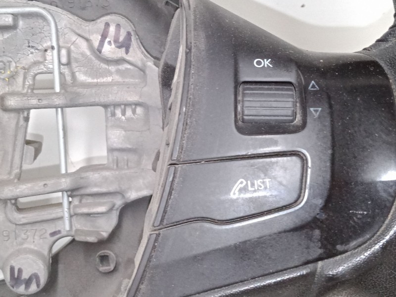 Recambio de volante multifincion para peugeot 2008 i (cu_) 1.2 vti referencia OEM IAM   