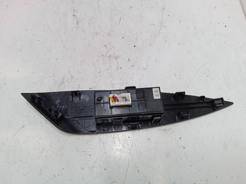 Recambio de mando elevalunas delantero derecho para nissan leaf (ze0) electric referencia OEM IAM   