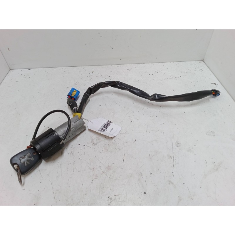 Recambio de clausor para peugeot 206 cc (2d) 1.6 16v (2dnfuf, 2dnfur) referencia OEM IAM   