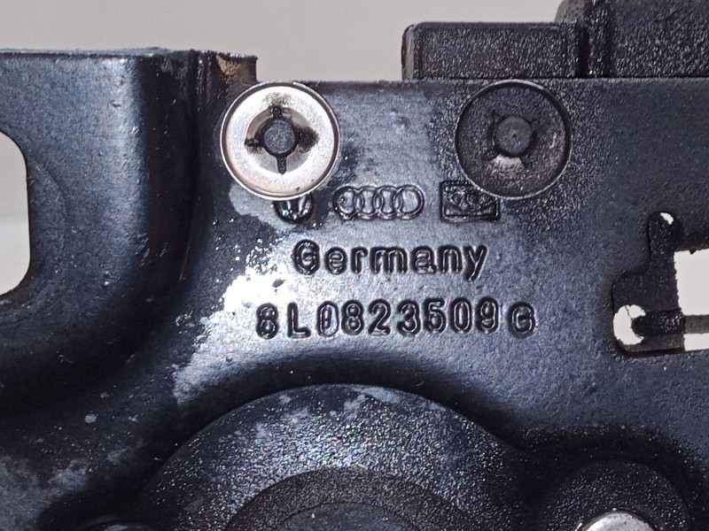 Recambio de cerradura capo para audi a3 (8l1) 1.6 referencia OEM IAM   