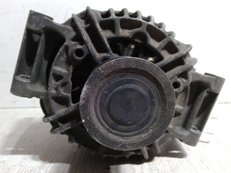 Recambio de alternador para audi a4 b7 (8ec) 2.0 referencia OEM IAM   