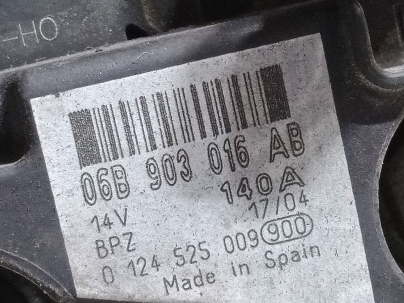 Recambio de alternador para audi a4 b7 (8ec) 2.0 referencia OEM IAM   