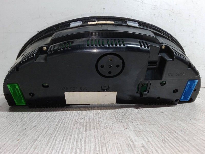Recambio de cuadro instrumentos para audi a4 b7 (8ec) 2.0 referencia OEM IAM   