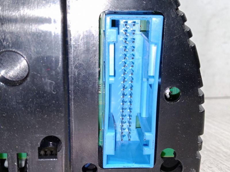 Recambio de cuadro instrumentos para audi a4 b7 (8ec) 2.0 referencia OEM IAM   