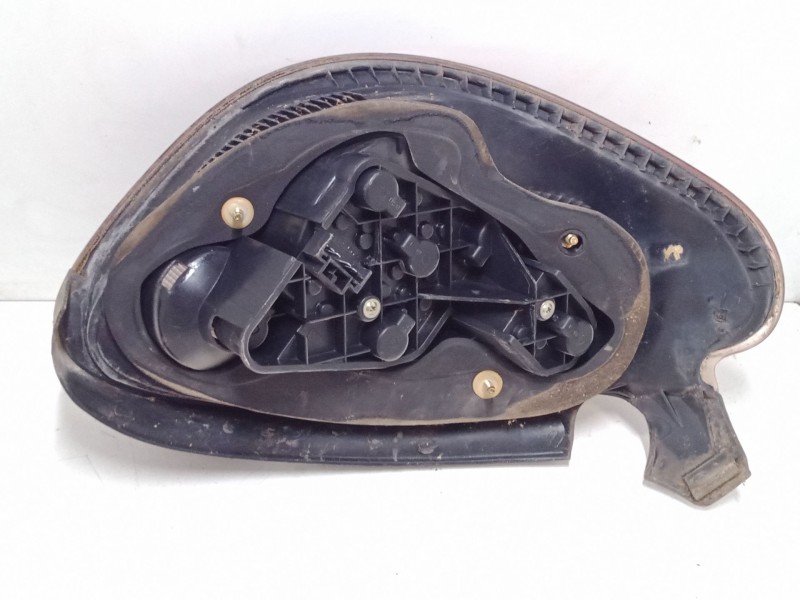 Recambio de piloto trasero derecho para fiat bravo i (182_) 1.6 16v (182.ab) referencia OEM IAM   