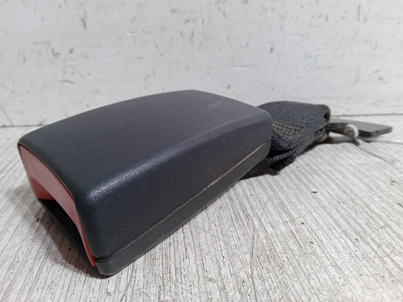 Recambio de anclaje cinturon trasero izquierdo para opel meriva a monospace (x03) 1.7 cdti (e75) referencia OEM IAM   