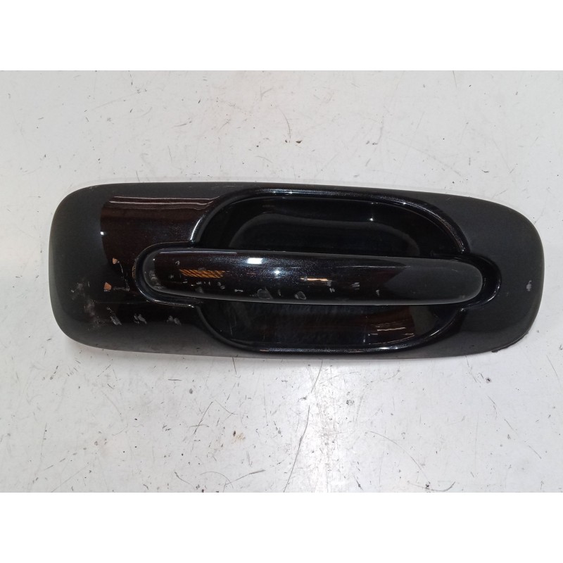 Recambio de maneta exterior puerta delantera derecha para chrysler voyager iv (rg, rs) 2.8 crd referencia OEM IAM   