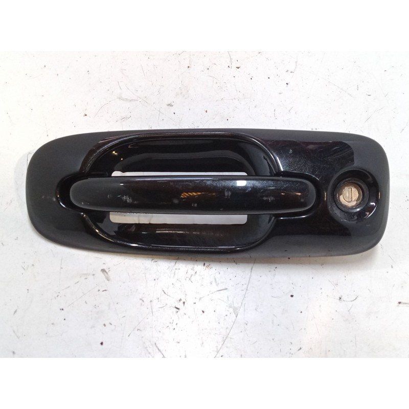 Recambio de maneta exterior puerta delantera izquierda para chrysler voyager iv (rg, rs) 2.8 crd referencia OEM IAM   