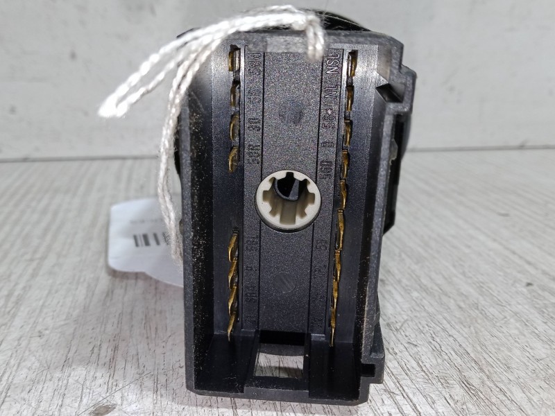 Recambio de conmutador de luces para volkswagen golf iv (1j1) 1.9 sdi referencia OEM IAM   