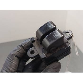 MANDO ELEVALUNAS DELANTERO IZQUIERDO 9357005050 