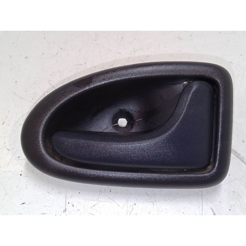 Recambio de maneta interior puerta trasera derecha para renault clio ii (bb_, cb_) 1.2 (bb0a, bb0f, bb10, bb1k, bb28, bb2d, bb2h