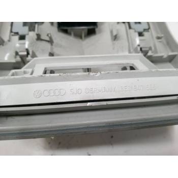 LUZ INTERIOR DELANTERA 8E0947565 