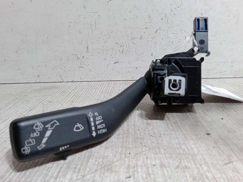 Recambio de mando limpiaparabrisas para seat leon (1p1) 1.9 tdi referencia OEM IAM   