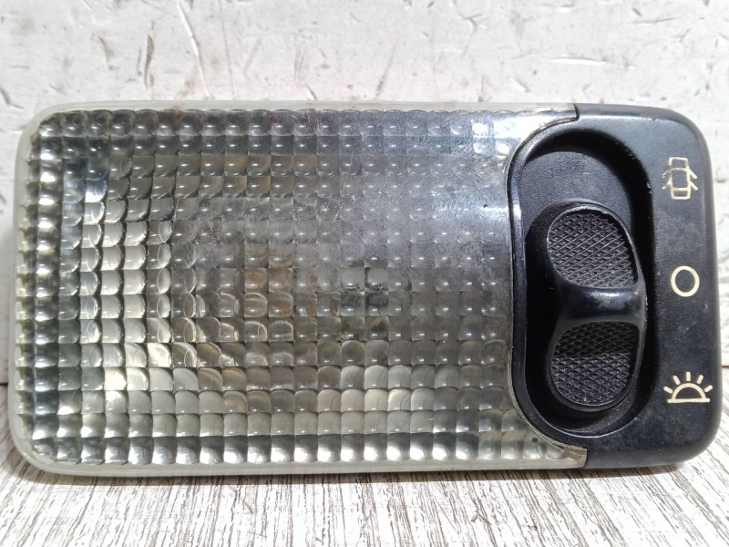 Recambio de luz interior delantera para peugeot 206 hatchback (2a/c) 1.4 hdi eco 70 referencia OEM IAM   